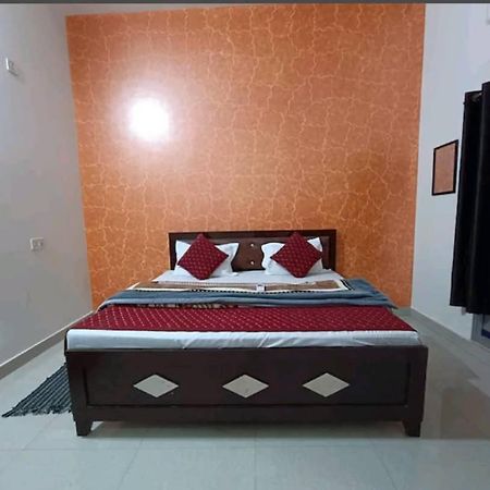 Ramam Hotel By Naavagat 700Mtr From Shri Ram Janambhumi Ayodhya Dış mekan fotoğraf