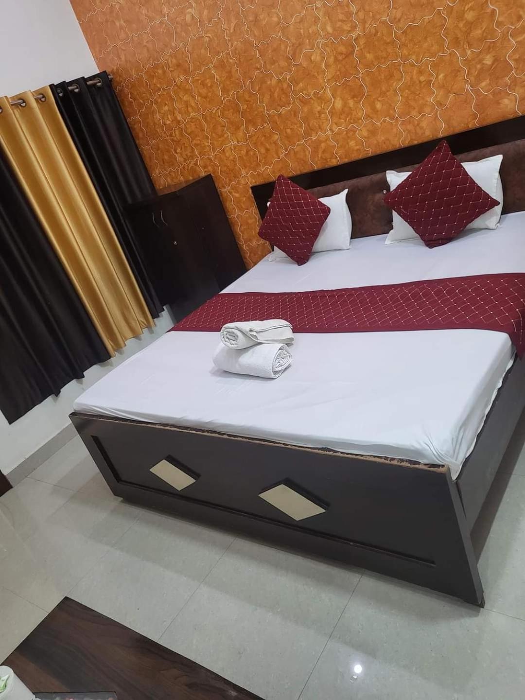 Ramam Hotel By Naavagat 700Mtr From Shri Ram Janambhumi Ayodhya Dış mekan fotoğraf