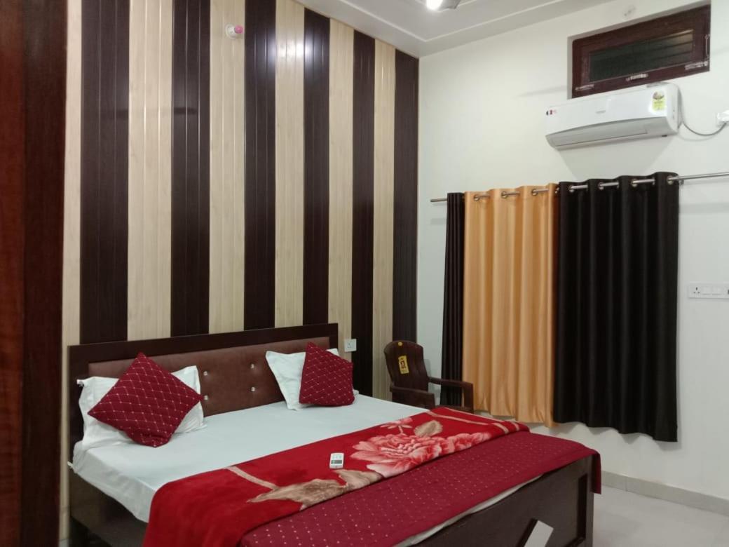 Ramam Hotel By Naavagat 700Mtr From Shri Ram Janambhumi Ayodhya Dış mekan fotoğraf